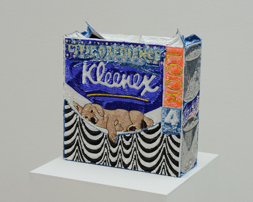 “Kleenex flowerpot civil obedience” 2012-15, paillettes cucite su tela, ferro, smalto, 39 x 39.5 x 15 cm