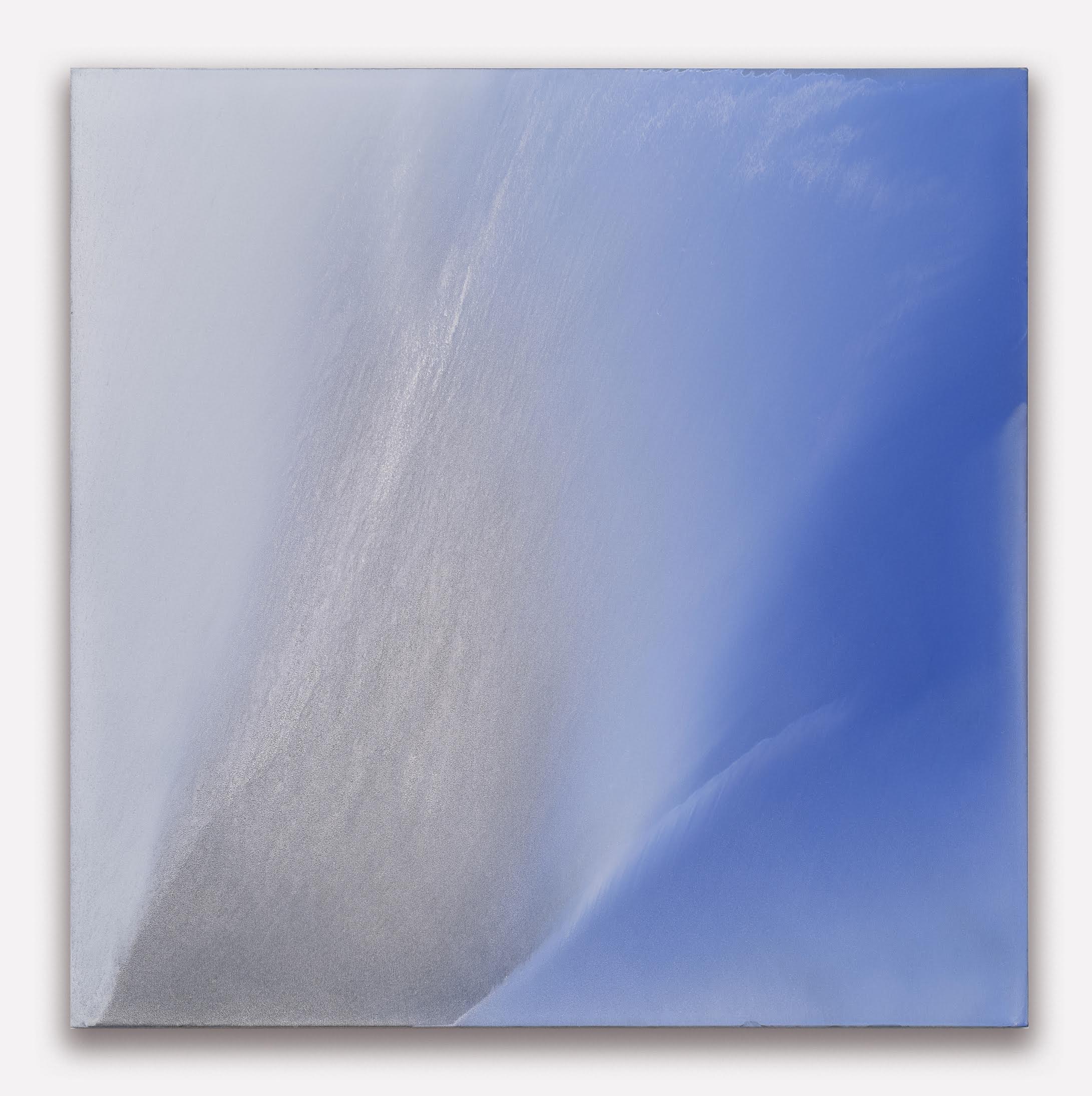 "Untitled (un volo) 2021, olio e polvere di metalli su tela, 150 x 150 cm